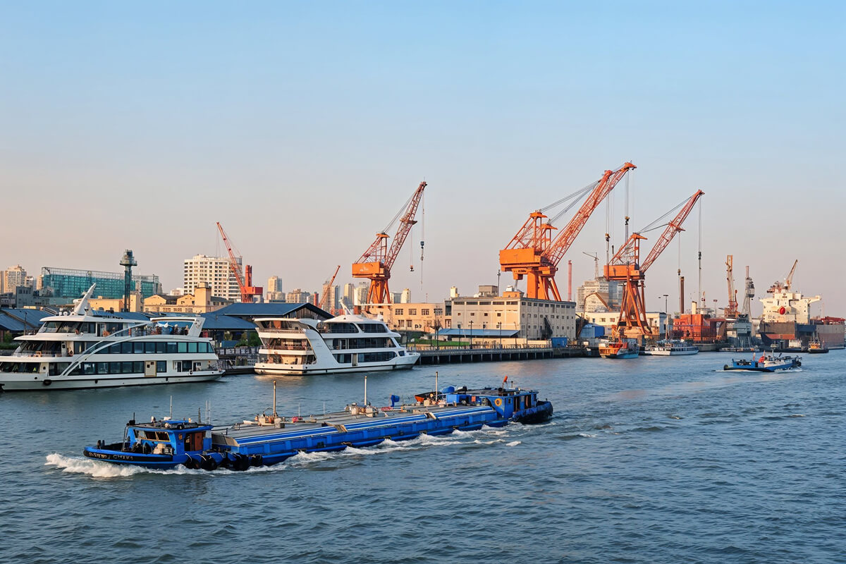 REAL-TIME CARGO VISIBILITY & CONTROL PLATFORM